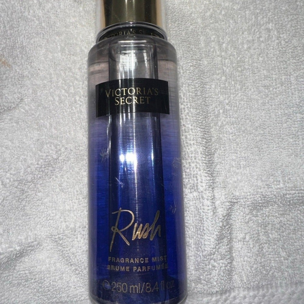 Victoria Secret Rush Body Mist sprayโ Victoria's Secret